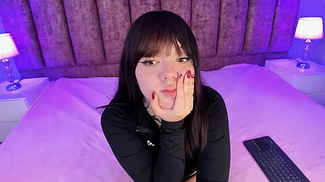 Fluffy Bubble21 online show from 03-20-25, 07:14