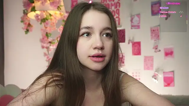 AmiLewis online show from 03-04-26, 01:02