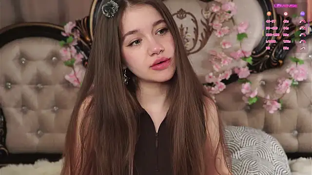 AmiLewis online show from 04-07-26, 01:07