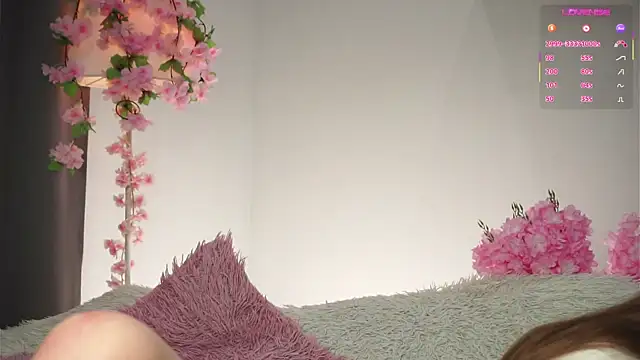 AmiLewis online show from 12-14-25, 01:12