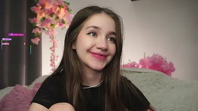 AmiLewis online show from 11-18-25, 01:21