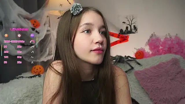 AmiLewis online show from 10-29-25, 01:15