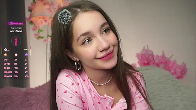 AmiLewis online show from 10-28-25, 01:17