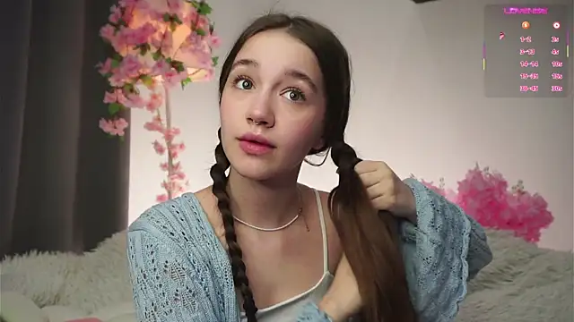 AmiLewis online show from 11-28-25, 01:28