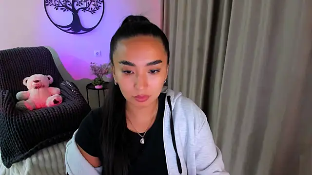 worldofkim online show from 10-15-25, 07:44