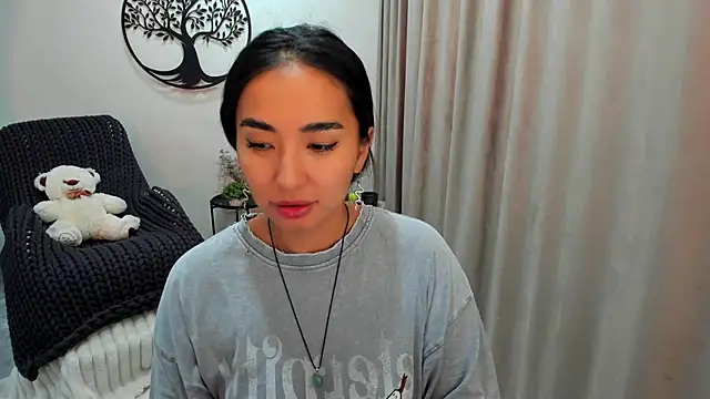 worldofkim online show from 09-20-25, 07:24