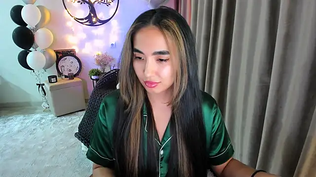 worldofkim online show from 03-28-26, 06:09