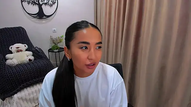 worldofkim online show from 10-09-25, 10:49