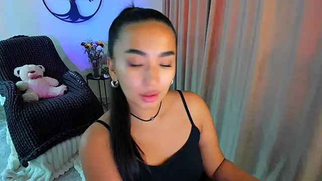 worldofkim online show from 11-05-25, 05:10