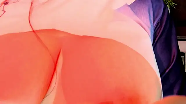 Snapshot of Miia_Thompsonn chatting on 03-05-25, 06:23 Miia Thompsonn online show from 03-05-25, 06:23