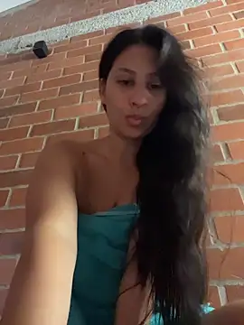 sofi johansson online show from 04-14-26, 07:19