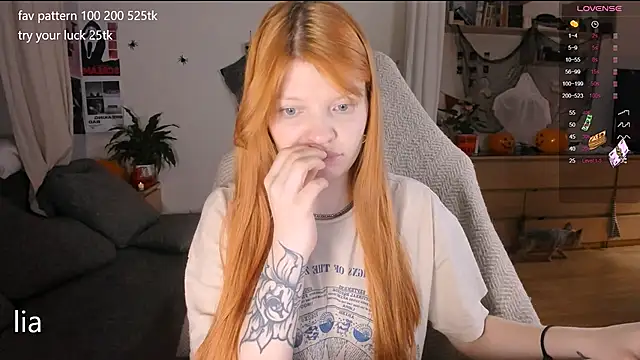 lil lia online show from 10-23-25, 01:04