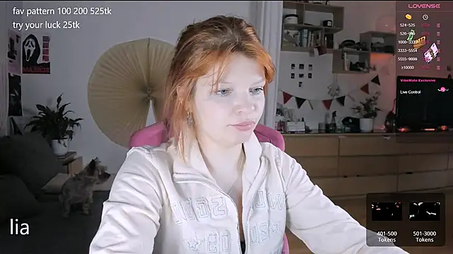 lil lia online show from 11-24-25, 12:10