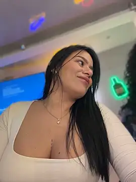 Miah gomez  online show from 04-19-26, 01:17