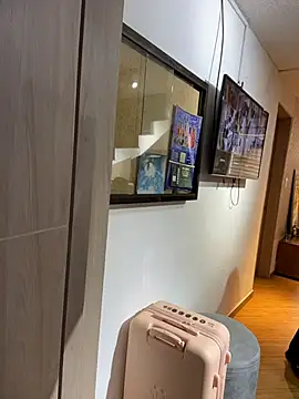 Snapshot of Miah_gomez_ chatting on 03-26-26, 06:06 Miah gomez online show from 03-26-26, 06:06