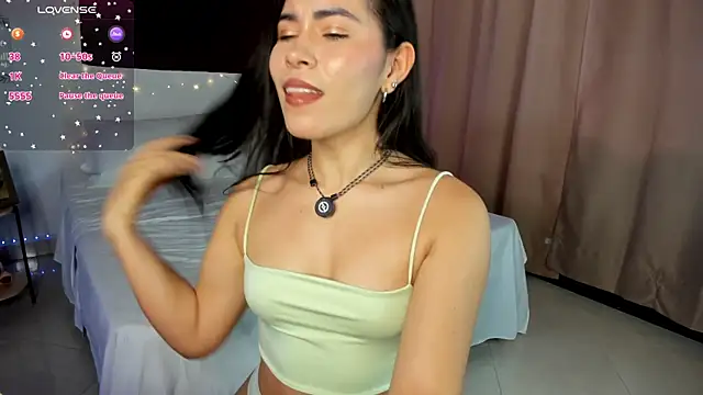 Snapshot of Loren_moreno chatting on 10-02-25, 02:59 Loren moreno online show from 10-02-25, 02:59