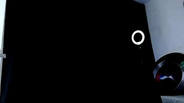 Snapshot of Antonywebb94 chatting on 11-20-25, 01:28 Antonywebb94 online show from 11-20-25, 01:28