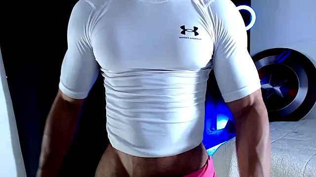 Snapshot of Antonywebb94 chatting on 11-13-25, 04:22 Antonywebb94 online show from 11-13-25, 04:22