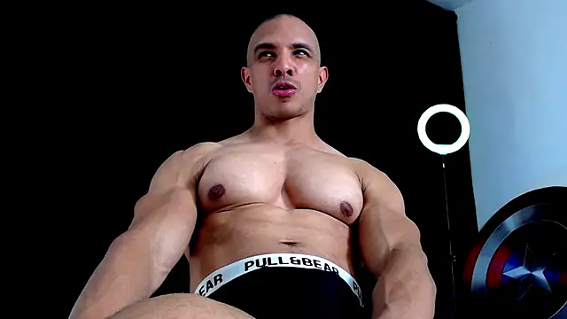 Snapshot of Antonywebb94 chatting on 12-21-25, 12:13 Antonywebb94 online show from 12-21-25, 12:13