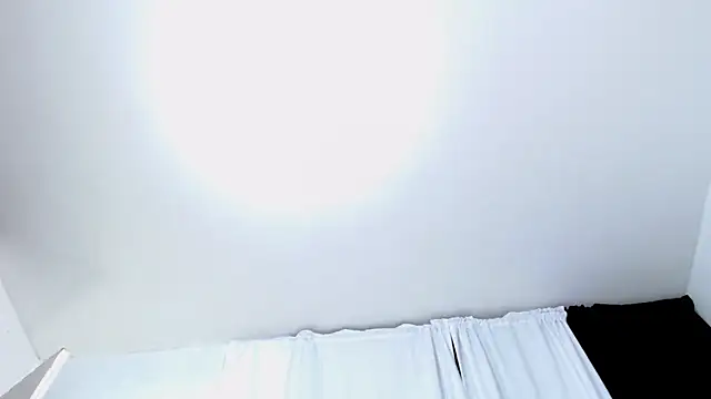 Snapshot of Antonywebb94 chatting on 06-08-26, 01:50 Antonywebb94 online show from 06-08-26, 01:50