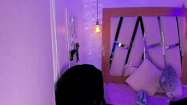 ary cooper  online show from 03-20-25, 07:04