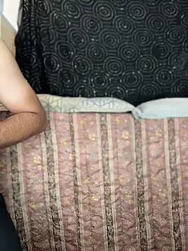 Miss  Malaika online show from 04-09-26, 07:03