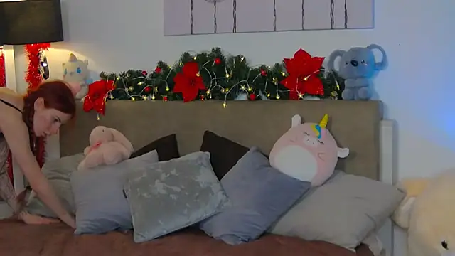 CassKiera online show from 12-20-25, 06:05