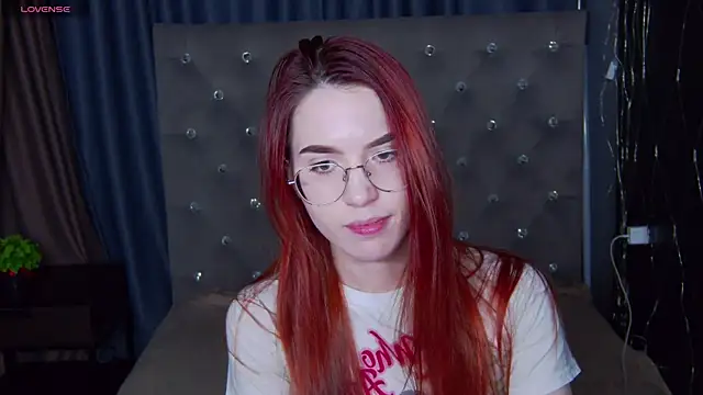 EmilyKents online show from 03-21-25, 07:33