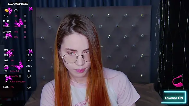 EmilyKents online show from 09-12-25, 01:50