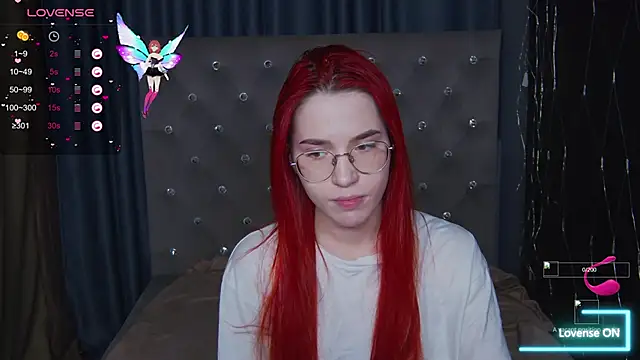 EmilyKents online show from 10-14-25, 01:28