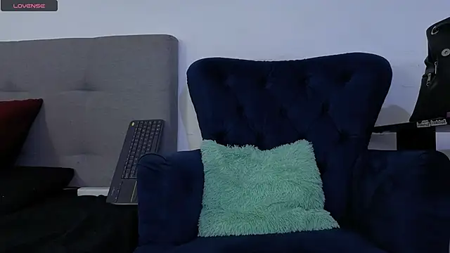 Snapshot of alissonandamy chatting on 04-26-26, 12:13 alissonandamy online show from 04-26-26, 12:13