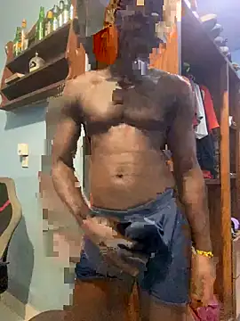 Snapshot of BigBrotherFreak chatting on 03-18-25, 05:12 BigBrotherFreak online show from 03-18-25, 05:12