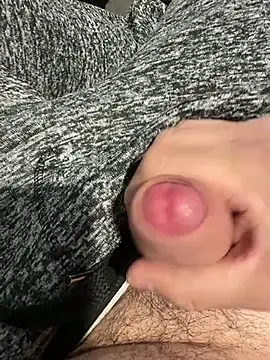 Snapshot of Kissoks1@xh chatting on 11-17-25, 08:57 Kissoks1xh online show from 11-17-25, 08:57