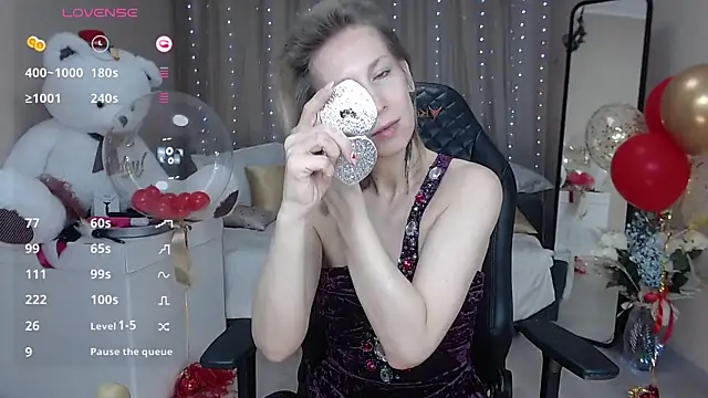 Snapshot of AdrianaSea chatting on 02-11-25, 06:40 AdrianaSea online show from 02-11-25, 06:40