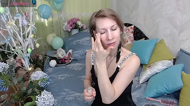 Snapshot of AdrianaSea chatting on 04-15-26, 08:42 AdrianaSea online show from 04-15-26, 08:42