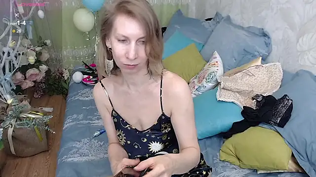 Snapshot of AdrianaSea chatting on 04-14-26, 10:42 AdrianaSea online show from 04-14-26, 10:42