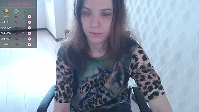 LisaHeart online show from 10-18-25, 08:49