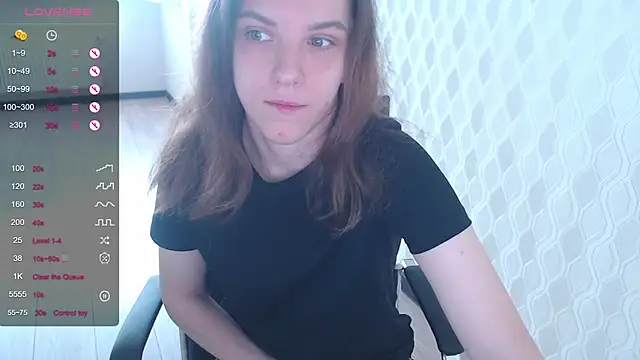 LisaHeart online show from 09-26-25, 01:40