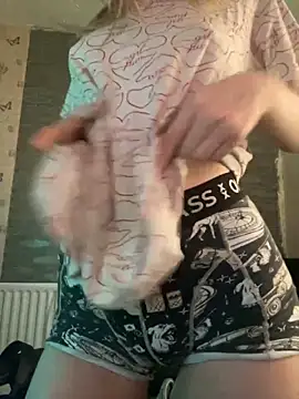 Snapshot of Jamii73 chatting on 10-03-25, 12:28 Jamii73 online show from 10-03-25, 12:28