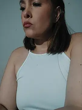 Snapshot of Miss_Agatha chatting on 03-14-26, 01:33 Miss Agatha online show from 03-14-26, 01:33