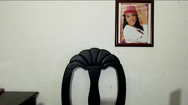 Snapshot of Miss_Agatha chatting on 09-26-25, 01:34 Miss Agatha online show from 09-26-25, 01:34
