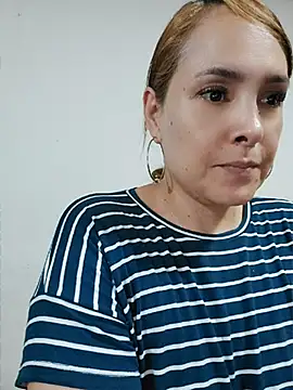 Miss Agatha online show from 03-26-26, 11:57