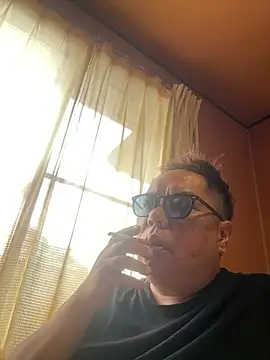 Snapshot of punk0805 chatting on 06-03-26, 04:35 punk0805 online show from 06-03-26, 04:35