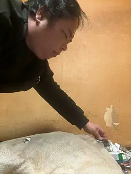 punk0805 online show from 02-12-26, 05:45