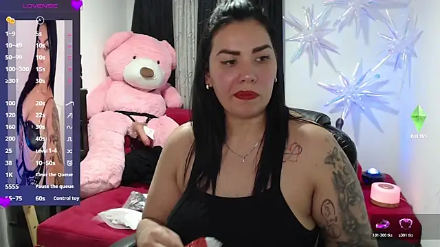 Snapshot of CarolinaRincon chatting on 02-09-26, 09:24 CarolinaRincon online show from 02-09-26, 09:24