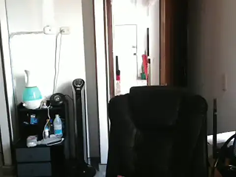 Snapshot of CarolinaRincon chatting on 03-20-25, 07:35 CarolinaRincon online show from 03-20-25, 07:35