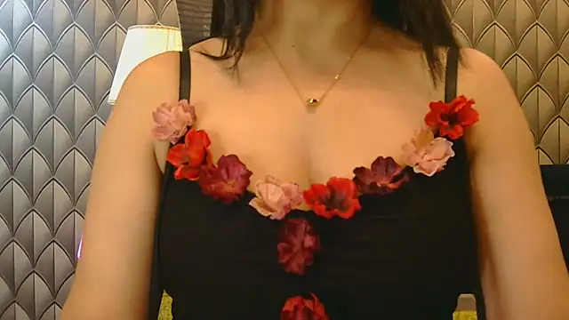 Snapshot of Mishika_Gill chatting on 06-02-26, 02:11 Mishika Gill online show from 06-02-26, 02:11