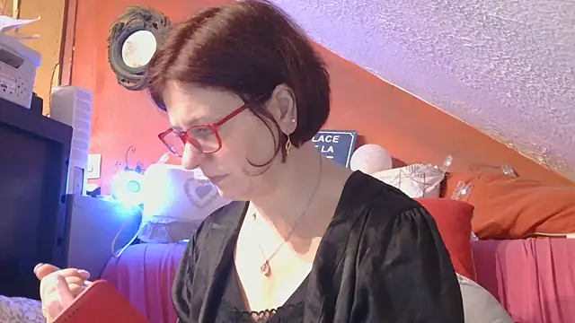 Snapshot of lanax chatting on 05-05-26, 12:19 lanax online show from 05-05-26, 12:19