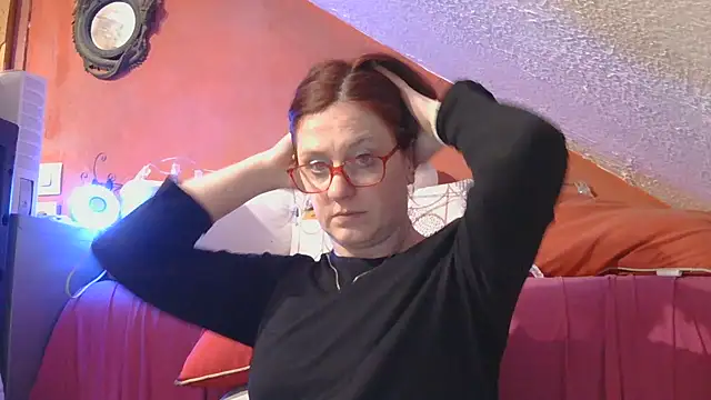 Snapshot of lanax chatting on 05-12-26, 12:11 lanax online show from 05-12-26, 12:11
