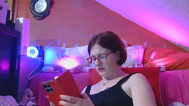 Snapshot of lanax chatting on 05-26-26, 01:09 lanax online show from 05-26-26, 01:09